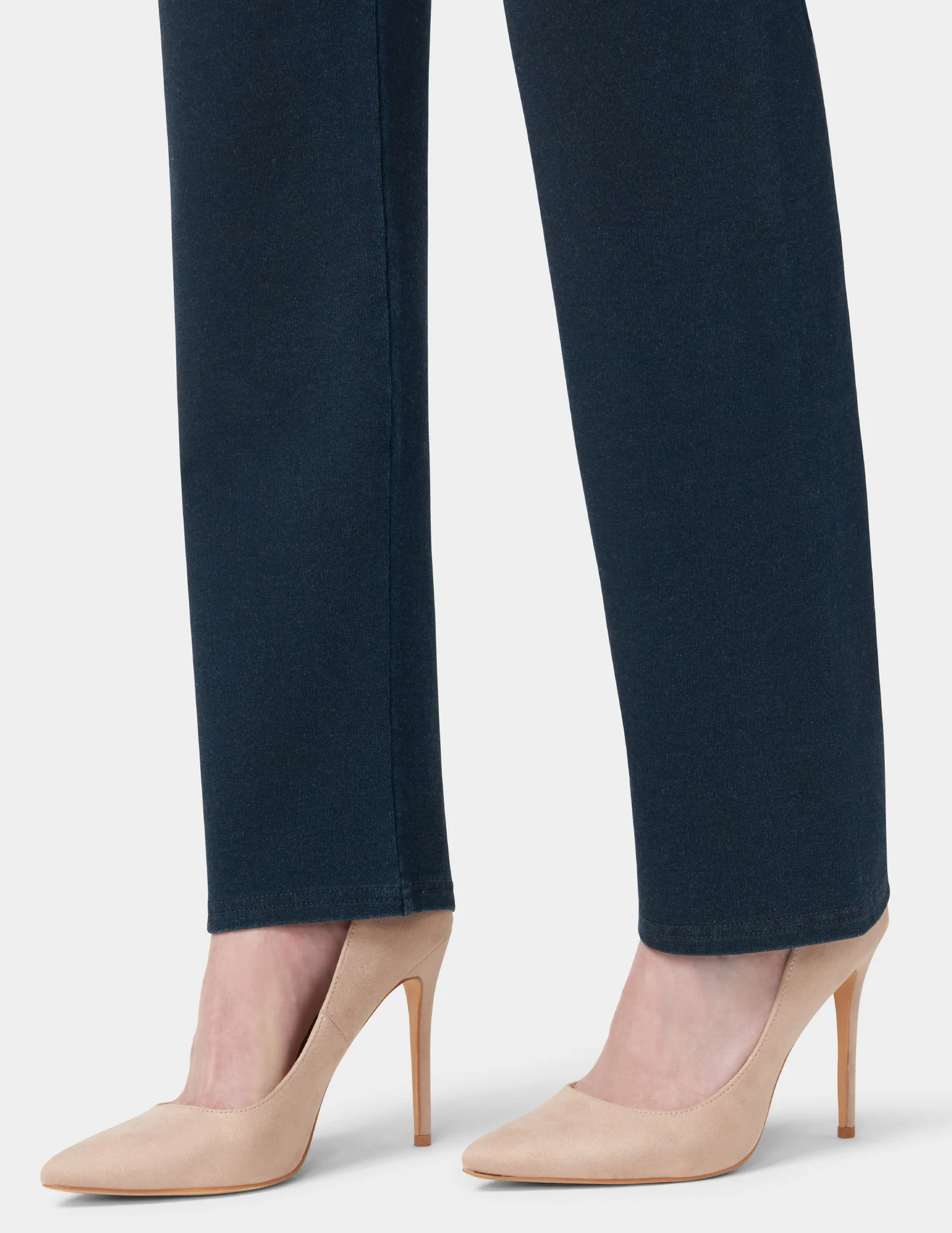 Game-Changing Hi-Rise Straight Leg Legging - Image 6
