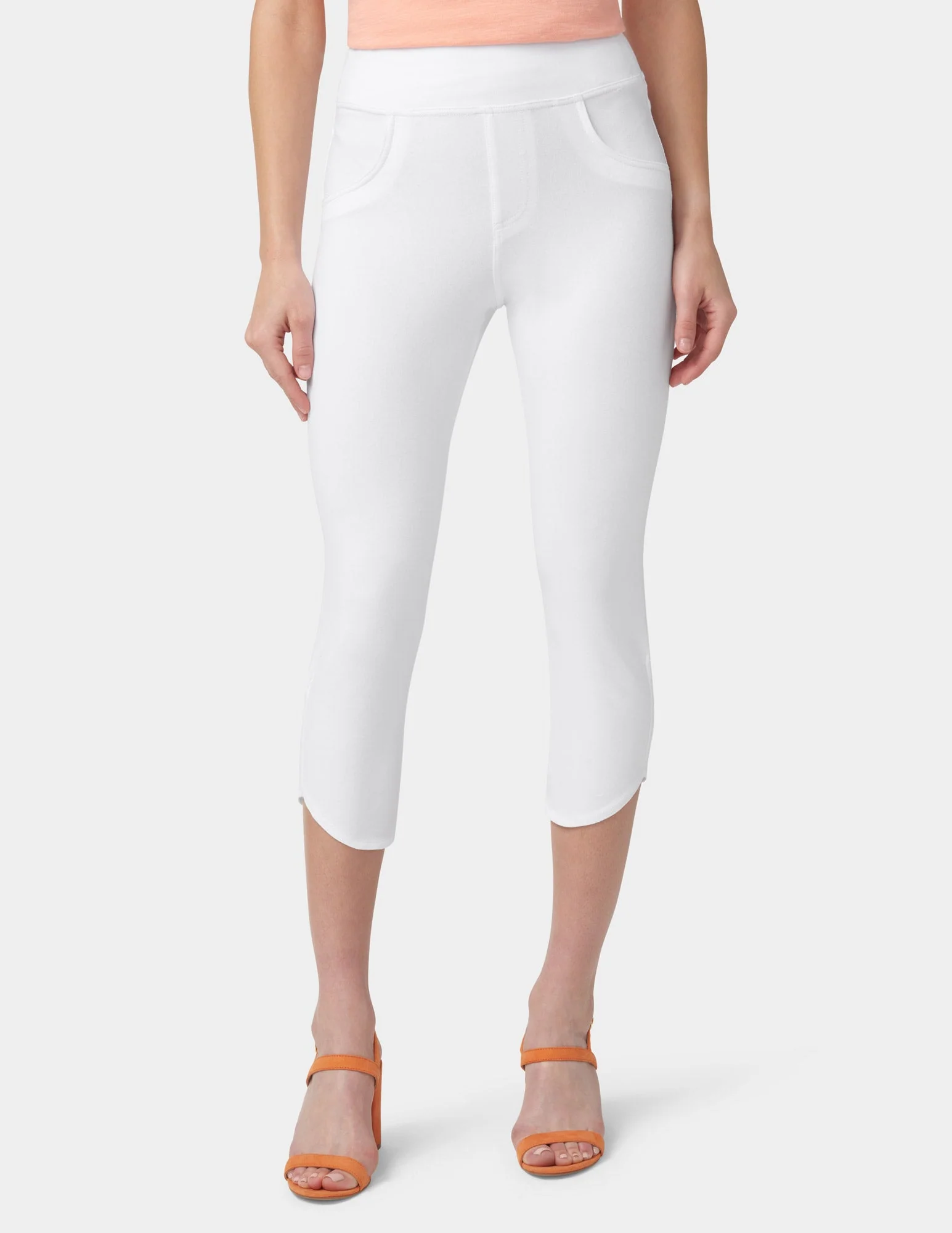 Game Changing Tulip Hem Capri