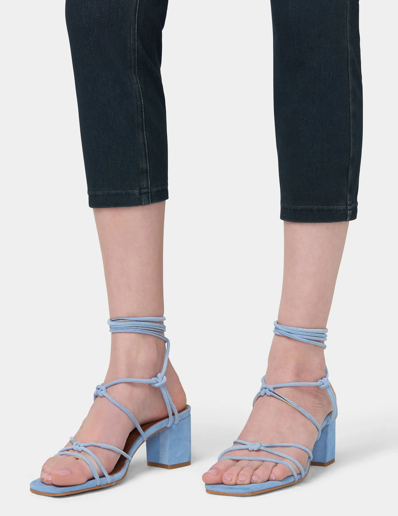 Hi-Rise Ultra Soft Denim Capri Legging - Image 5