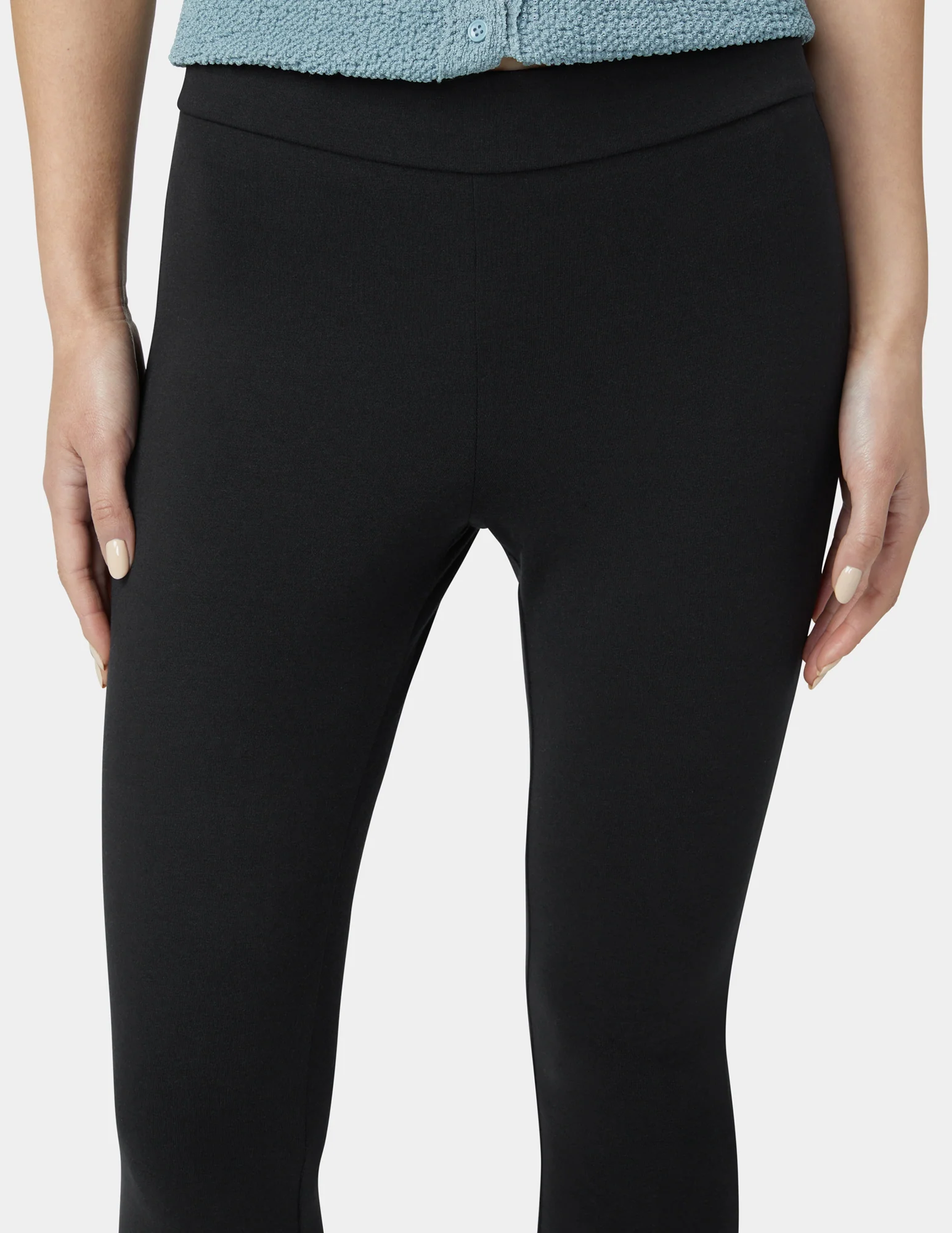 Wide Waistband Blackout Cotton Capri - Image 4